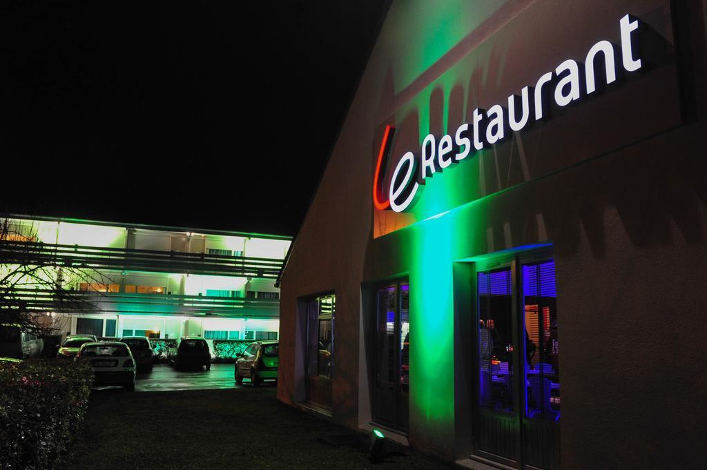 Campanile Reims Est - Taissy Hotel Exterior photo